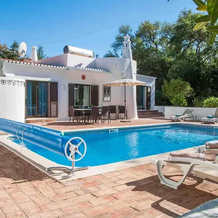 Luxurious With A Beautiful Garden And Private Pool Casa vacanze *